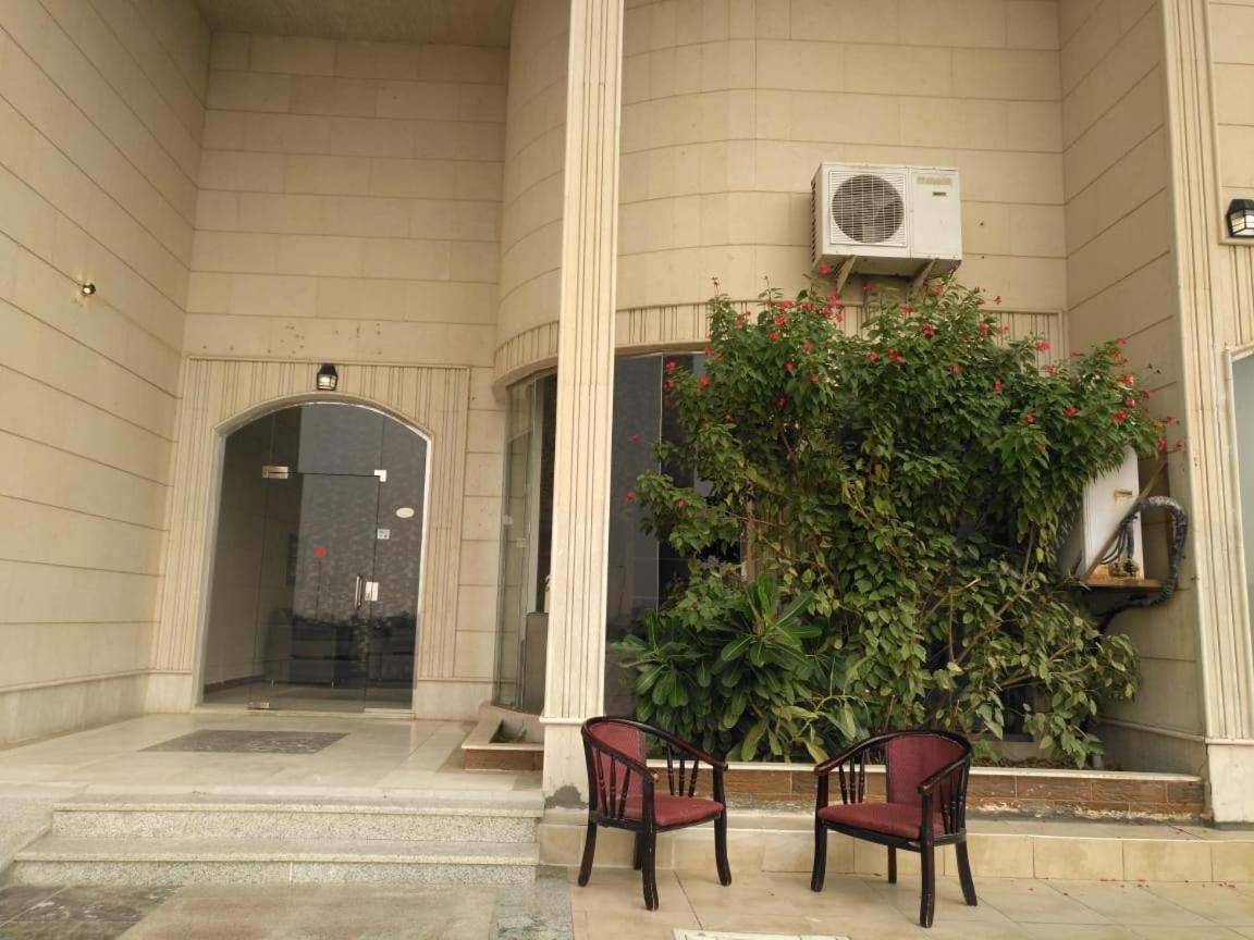Loaloat Al Khobar 2 Furnished Units Lejlighedshotel Eksteriør billede